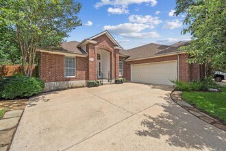 Building Photo - 6816 Beatty Dr