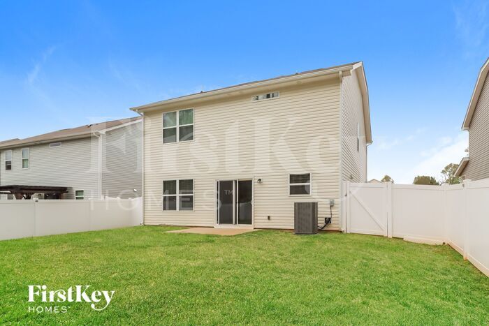 Building Photo - 8212 Williams Farm Dr