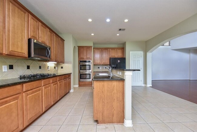 Building Photo - 2403 Galleon Point Ct