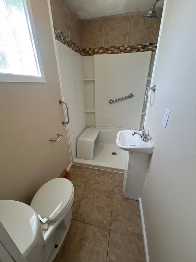 Building Photo - What a stunner, step into your new home
