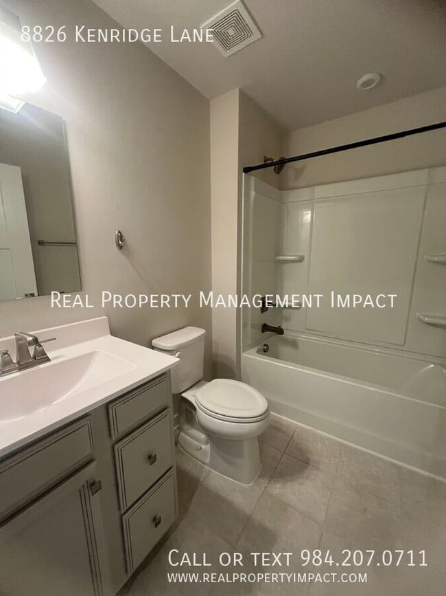 Building Photo - 8826 Kenridge Ln