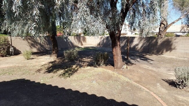 Building Photo - 3122 N 115th Ln