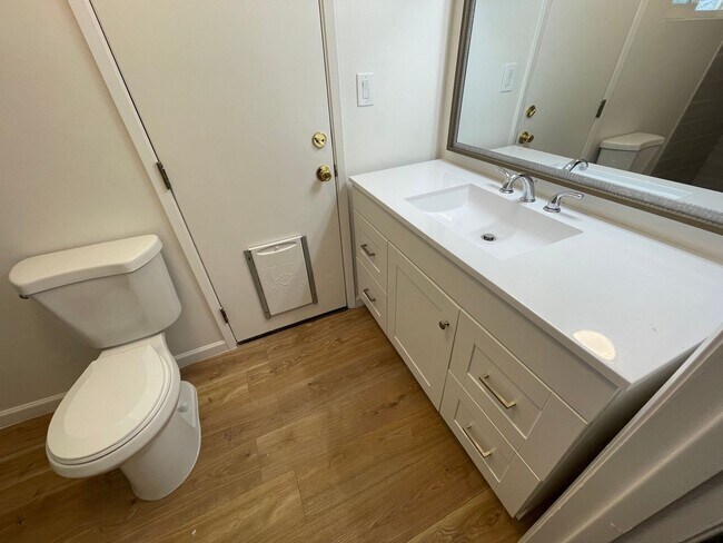 Building Photo - Wonderful and Spacious 4 Bedroom Concord H...