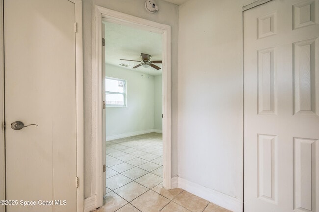 Building Photo - 3312 Plummer Cir