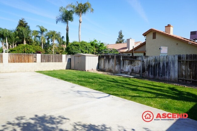 Building Photo - Beautiful 3 Bedroom Home Off Gosford!