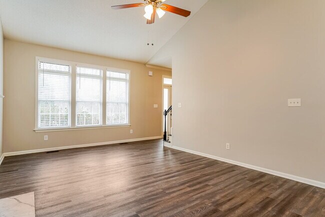 Building Photo - 125 Biltmore Dr