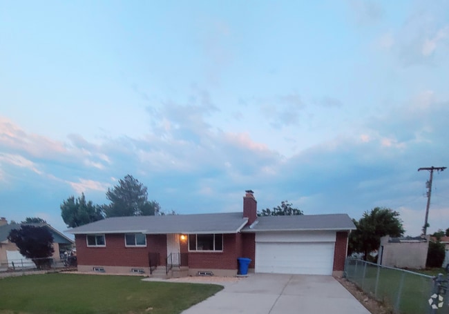 Building Photo - 3954 W 8350 S