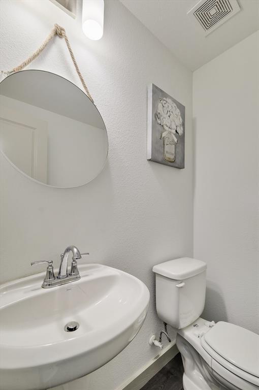 Building Photo - 1213 Casselberry Dr
