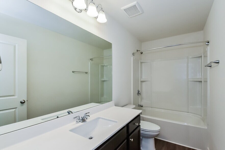 Building Photo - 44 Meriwether Ln