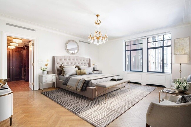 Building Photo - 47 E 91st St