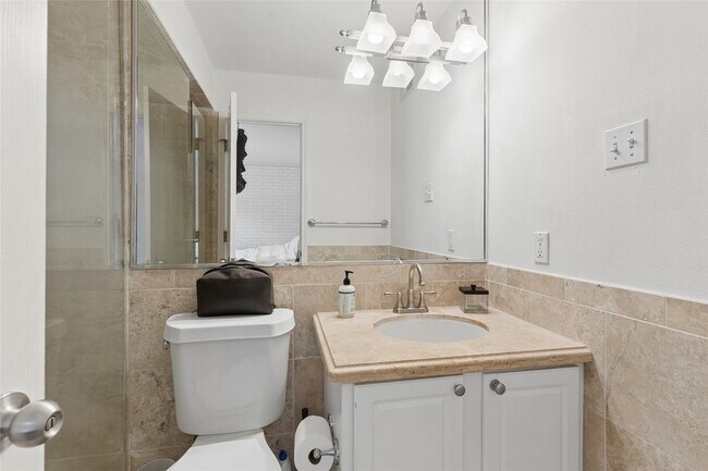 Building Photo - 10109 Regal Park Ln