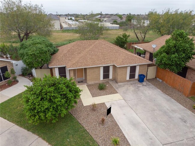 Building Photo - 3620 Yucca Ave