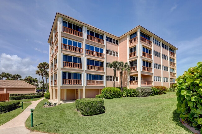 Building Photo - 1555 NE Ocean Blvd