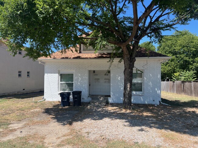 Primary Photo - 3020 Sappington Pl
