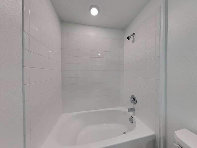 Building Photo - 755 Staffora St