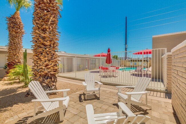 Building Photo - South Scottsdale Studio Casita w/ Private Patio | 4 Weeks Free | Remodeled Quartz & Stainless Kit...