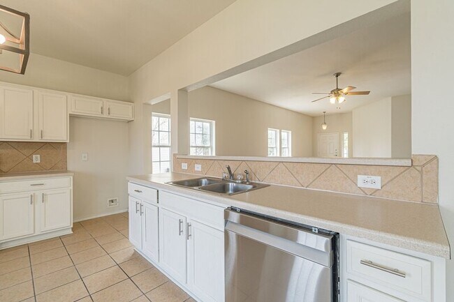 Building Photo - 13803 Laramie Hill