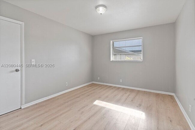 Building Photo - 1610 Shirley Ct