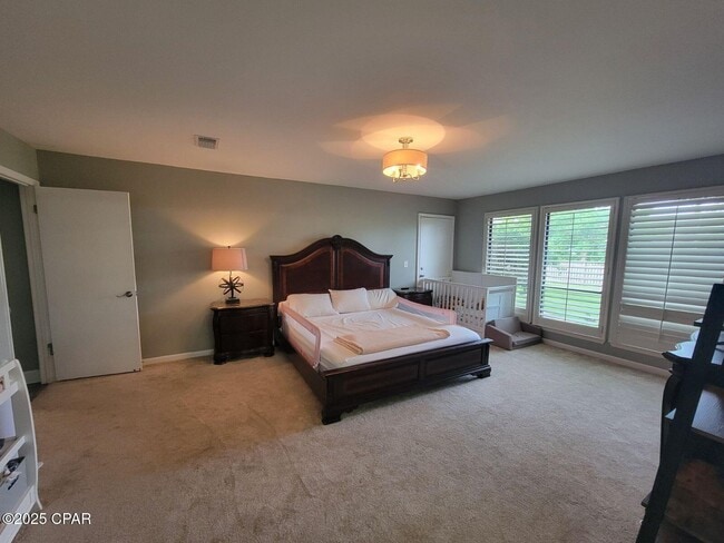 Building Photo - 633 Amberjack Dr