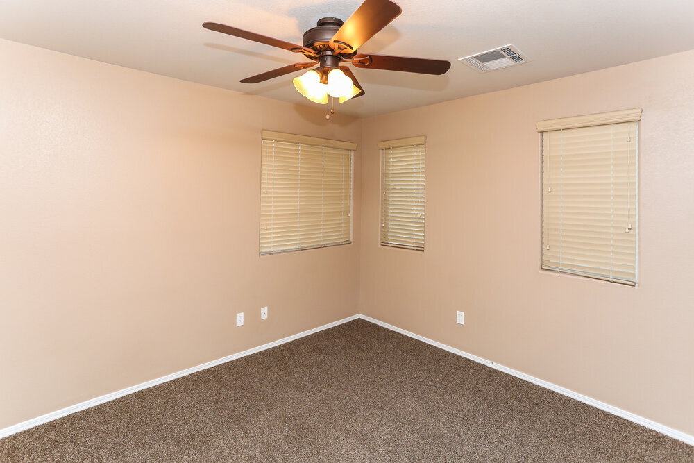 Building Photo - 8204 W Wildwood Glen Dr