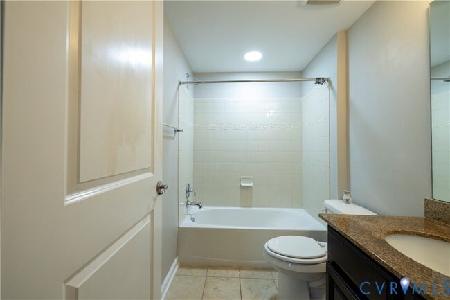 Building Photo - 1903 Old Brick Rd