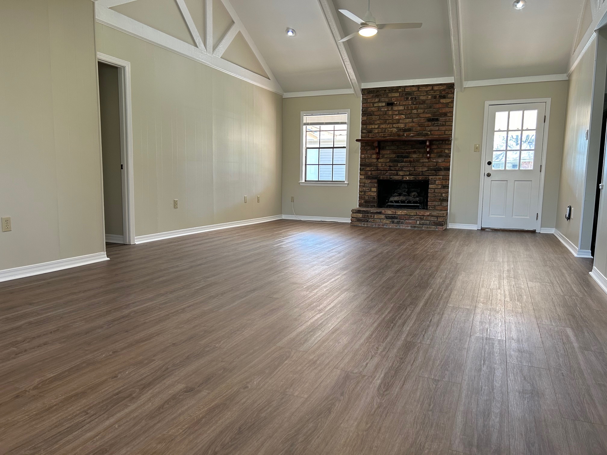 Living Room - 2856 Woodbrook Dr