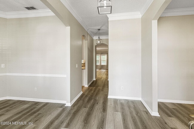 Building Photo - 1892 Vista Lakes Dr