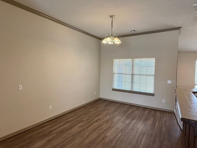 Building Photo - Gorgeous Four Bedroom Home in Scissortail Landing of Edmond