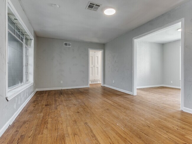 Building Photo - 4308 NW 23rd St