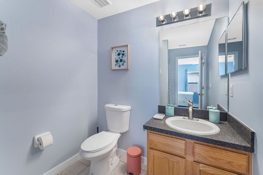 Building Photo - 958 Sandy Ridge Dr