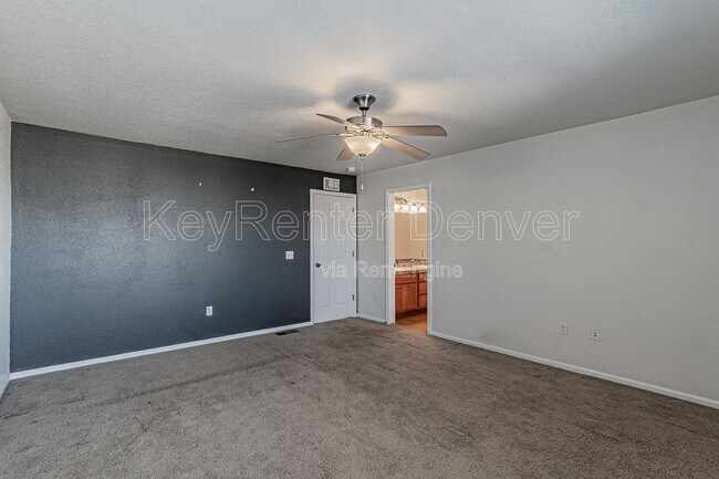 Building Photo - 3632 S Perth Cir