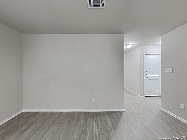 Building Photo - 317 Cordova Loop