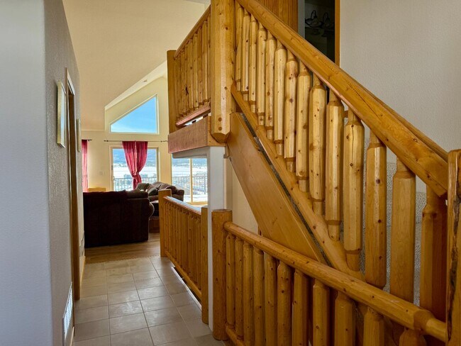 Building Photo - 904 Wapiti Dr