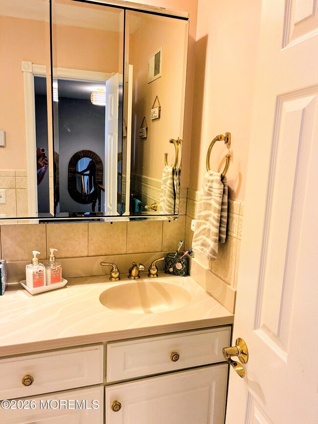 Building Photo - 3071 NJ-35