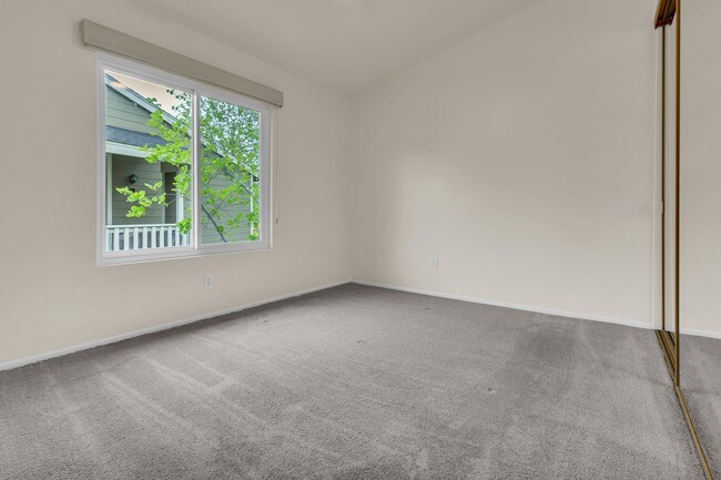 Building Photo - 26316 Los Viveros