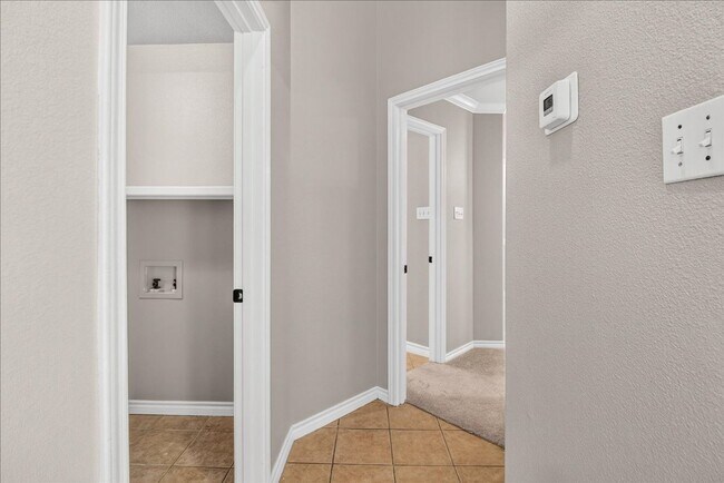 Building Photo - 5114 Spring Brook Dr