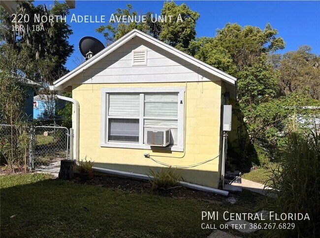 Primary Photo - 220 N Adelle Ave