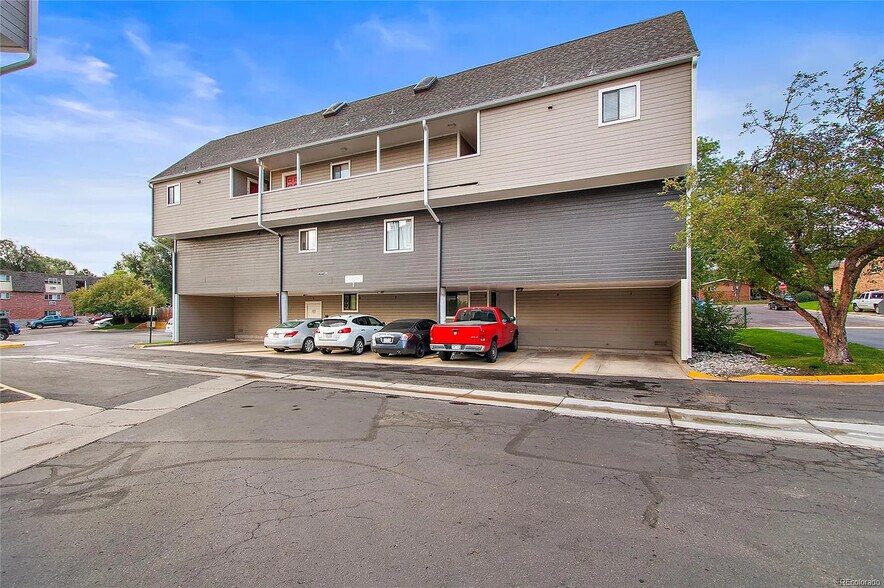 Building Photo - 5250 S Huron Way