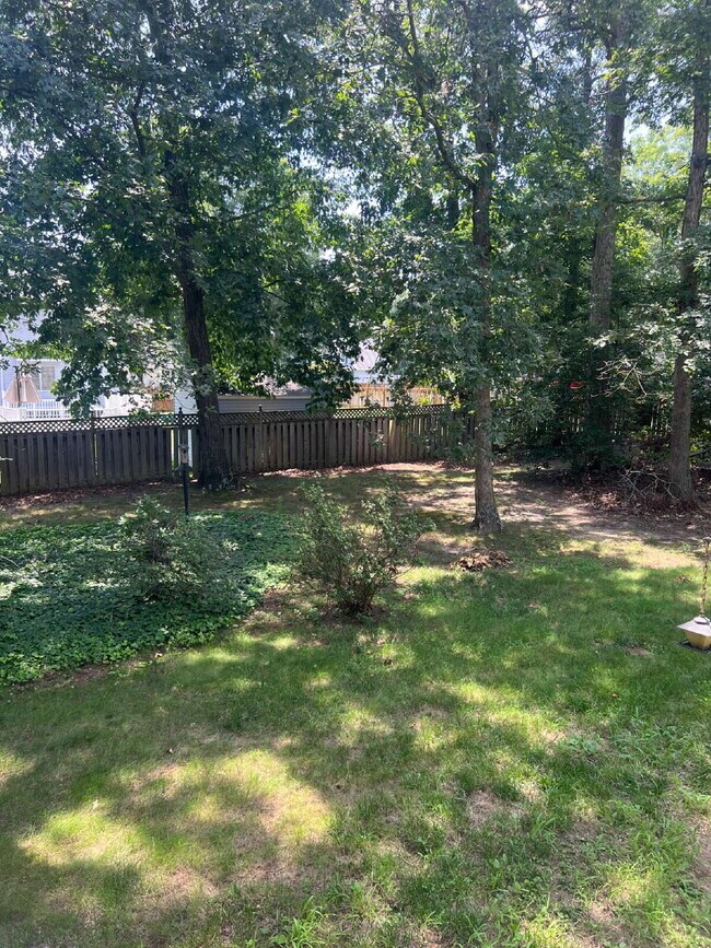 Building Photo - Spacious Colonial Home for Rent in Chancel...