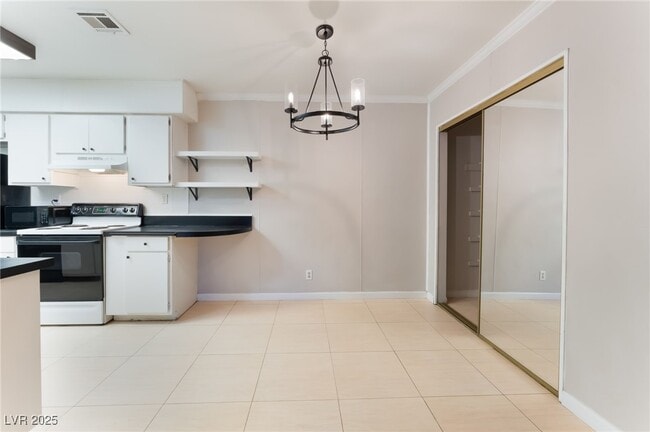 Building Photo - 3529 Folage Dr