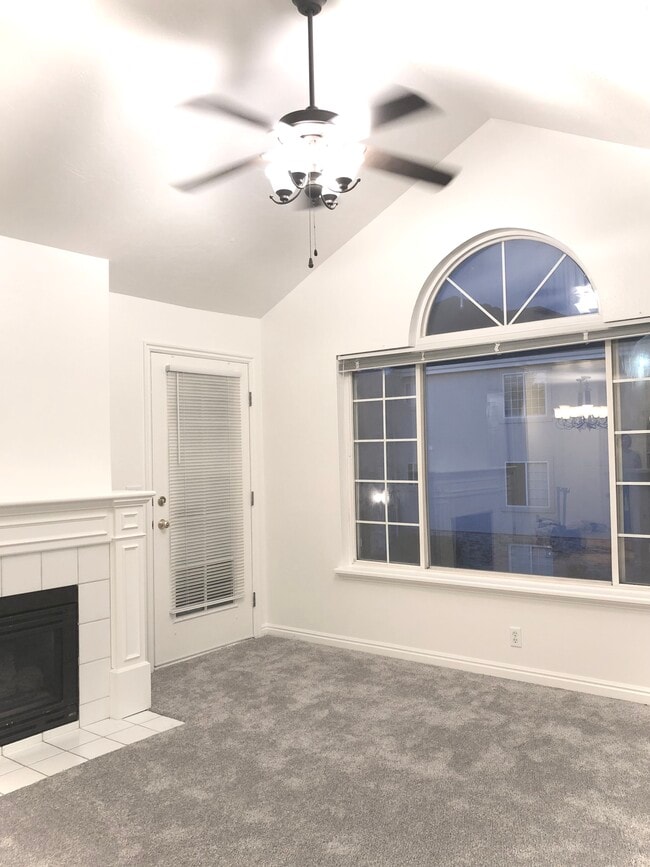 Building Photo - 86 N Garden Park Dr