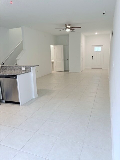 Building Photo - 10178 Honey Hammock Way