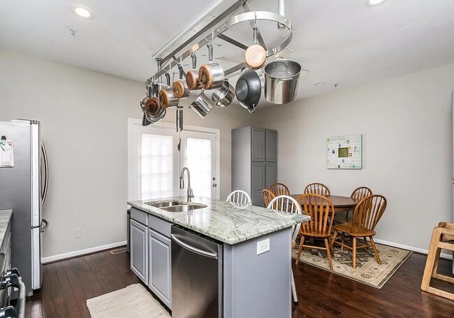 Building Photo - Coming Soon – 3BR/4BA End-Unit Townhome wi...