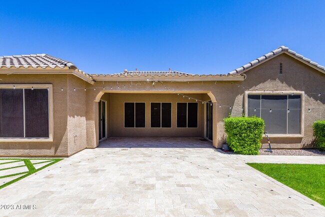 Building Photo - 3320 S Nash Way