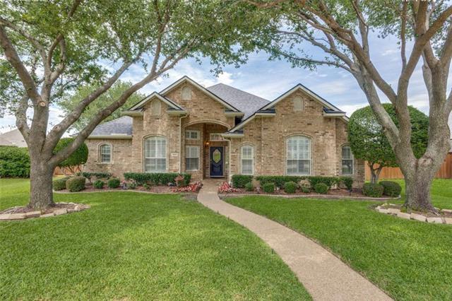Primary Photo - 9808 Capilano Dr