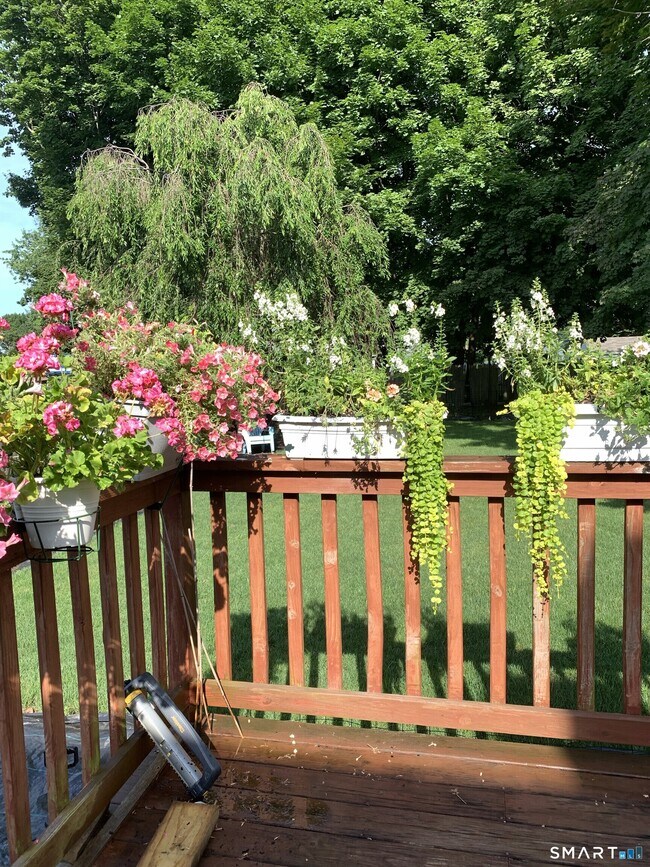 Building Photo - 58 Annawon Ave