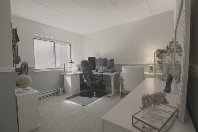 Building Photo - 308 Quarry St