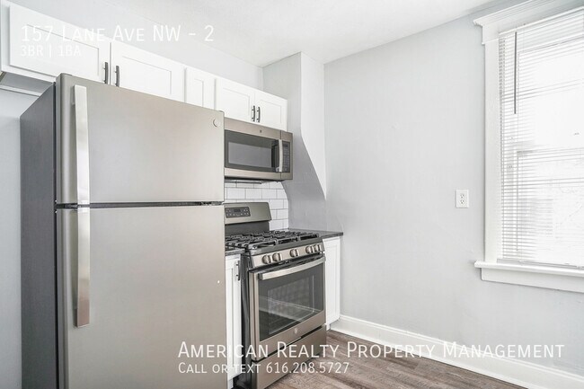 Building Photo - 157 Lane Ave NW