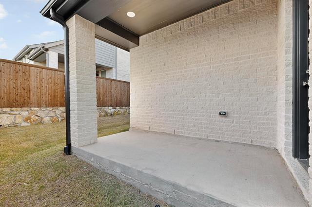 Building Photo - 1232 Newport St