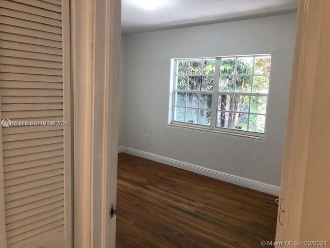 Building Photo - 1791 Marseille Dr